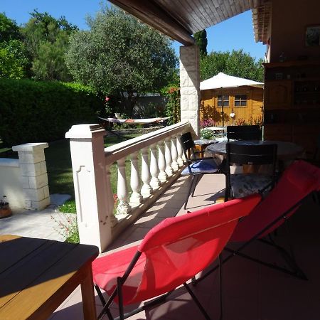 Ferienwohnung Chez Carole Et Roger Avignon Exterior foto