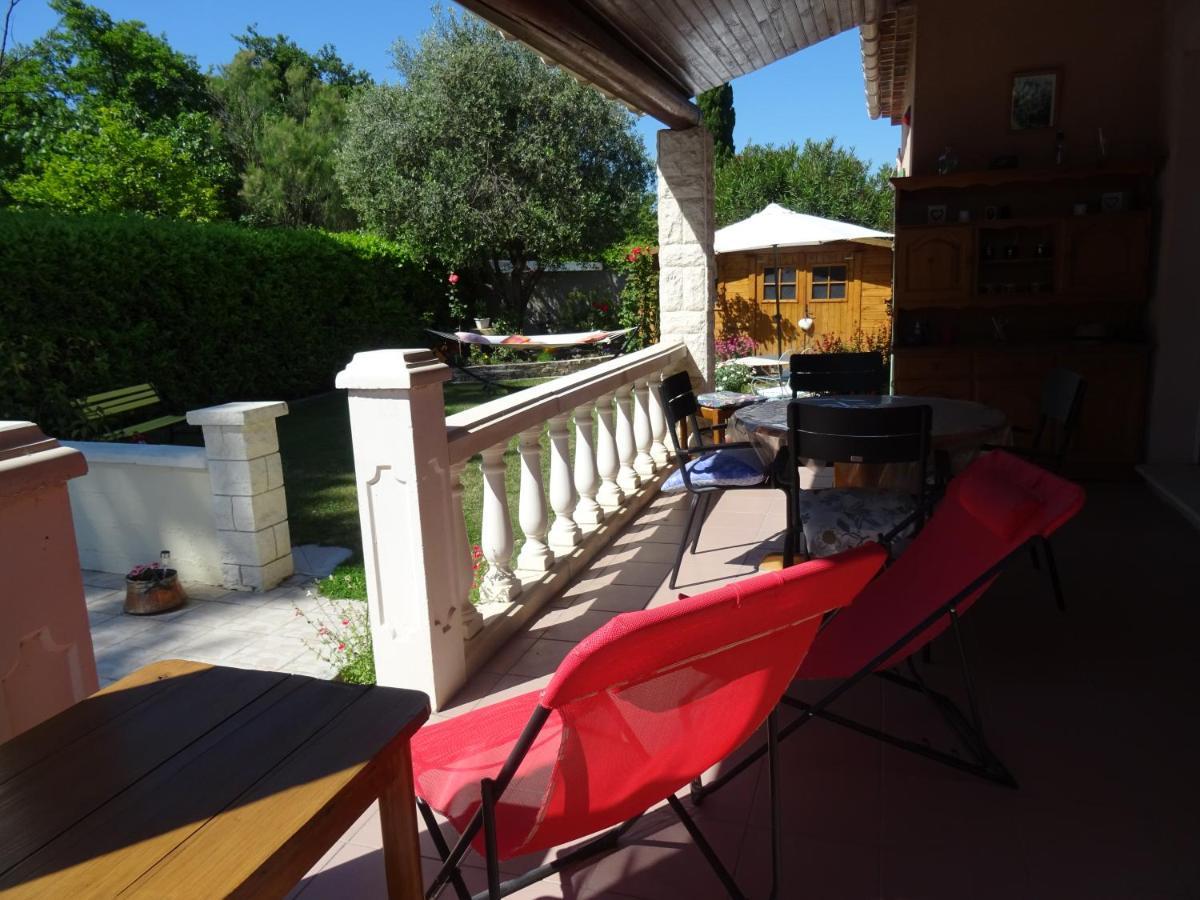 Ferienwohnung Chez Carole Et Roger Avignon Exterior foto